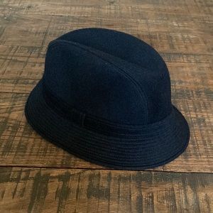 Burberry Vintage 1980’s/1990’s Black Wool Bucket Hat! Size Large